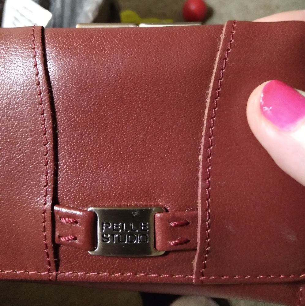 Pelle studio wallet